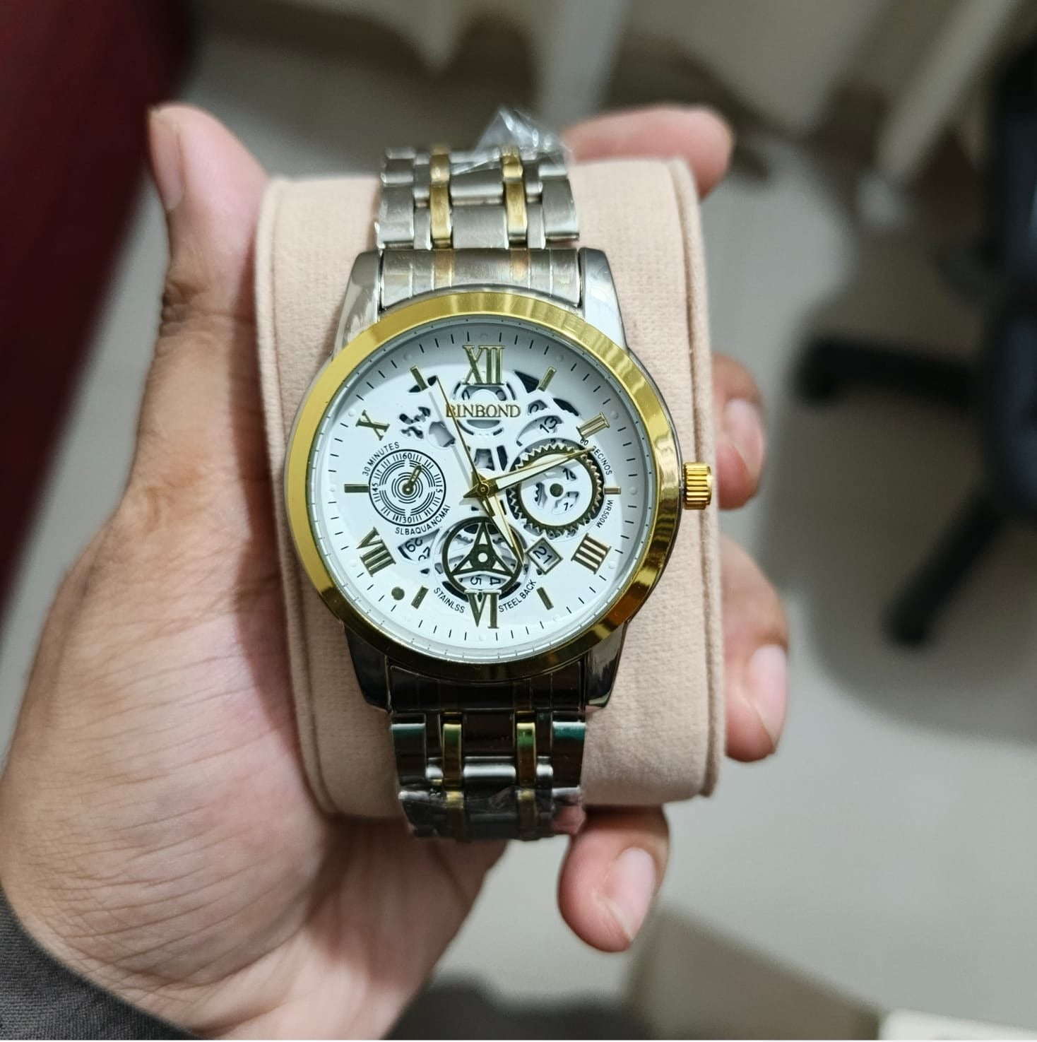 Men’s Luxury Analog Watch – Premium Stainless Steel Design